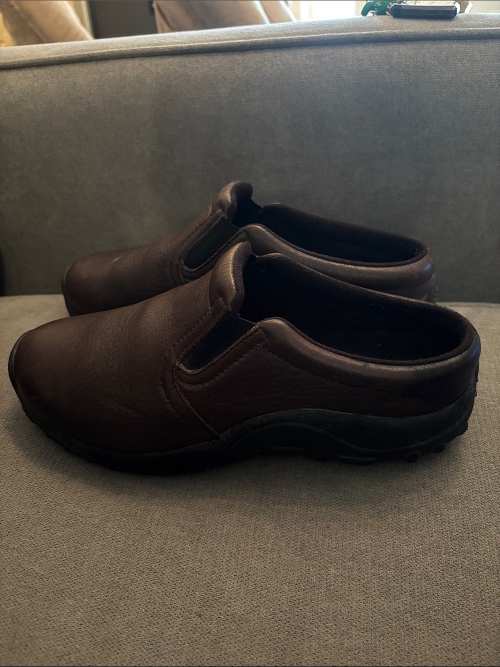 L.L. Bean Women's Go-Anywhere Brown Leather Comfort Clogs Mules Slip On Size 9M